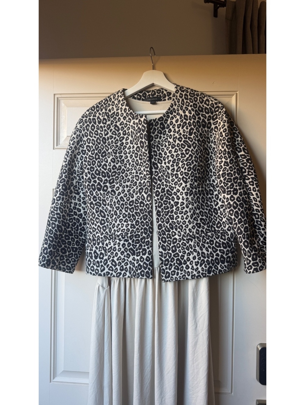 Ann Taylor Leopard Print Jacquard Jacket Blazer Animal Print size Medium